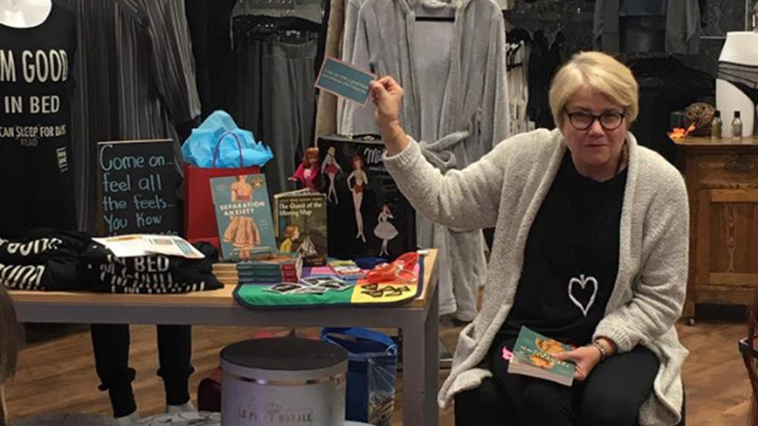 The Bra Lounge – Read for the Cure